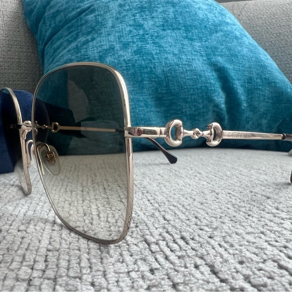 Gucci Gold Frame Sunglasses - Picture 6 of 7